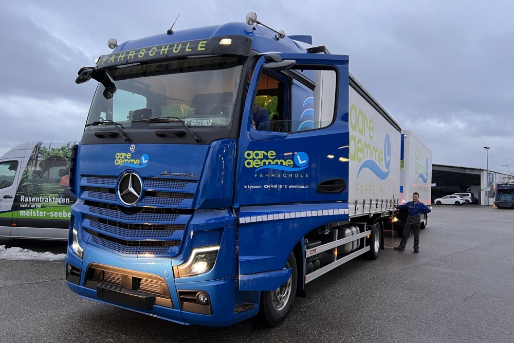Anhaenger Lkw Fahrschule Aare Aemme 2