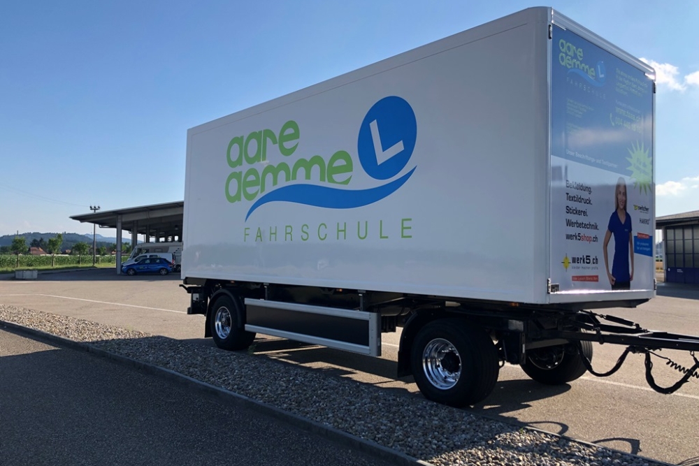 Anhaenger Lkw Fahrschule Aare Aemme 7