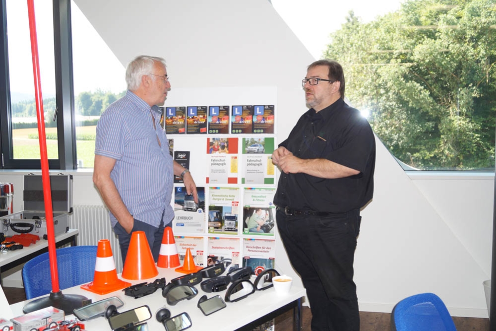 Geschaeftseroeffnung Fahrschule Aare Aemme 65