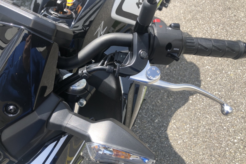 Kawasaki Z650 Fahrschule Aare Aemme 4