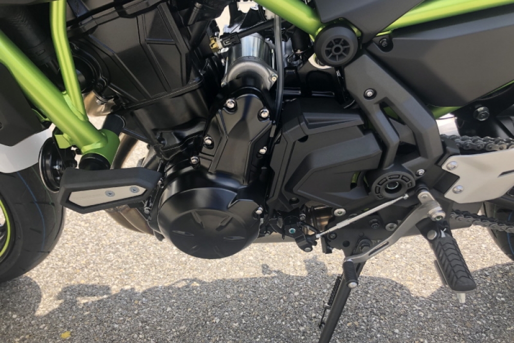 Kawasaki Z650 Fahrschule Aare Aemme 10