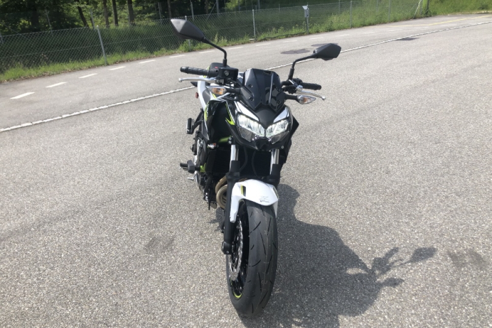 Kawasaki Z650 Fahrschule Aare Aemme 16