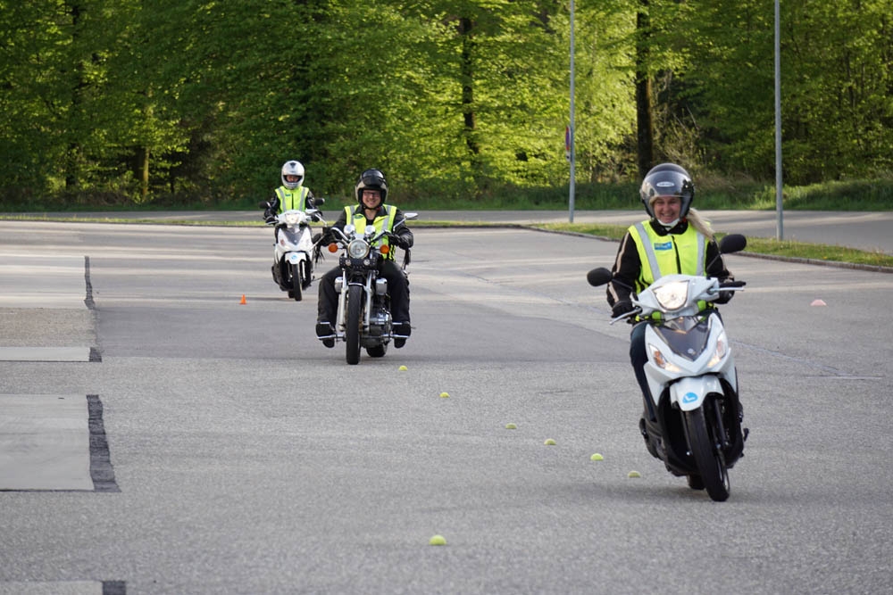 Motorrad Roller Grundkurs1 Fahrschule Aare Aemme 2017 19