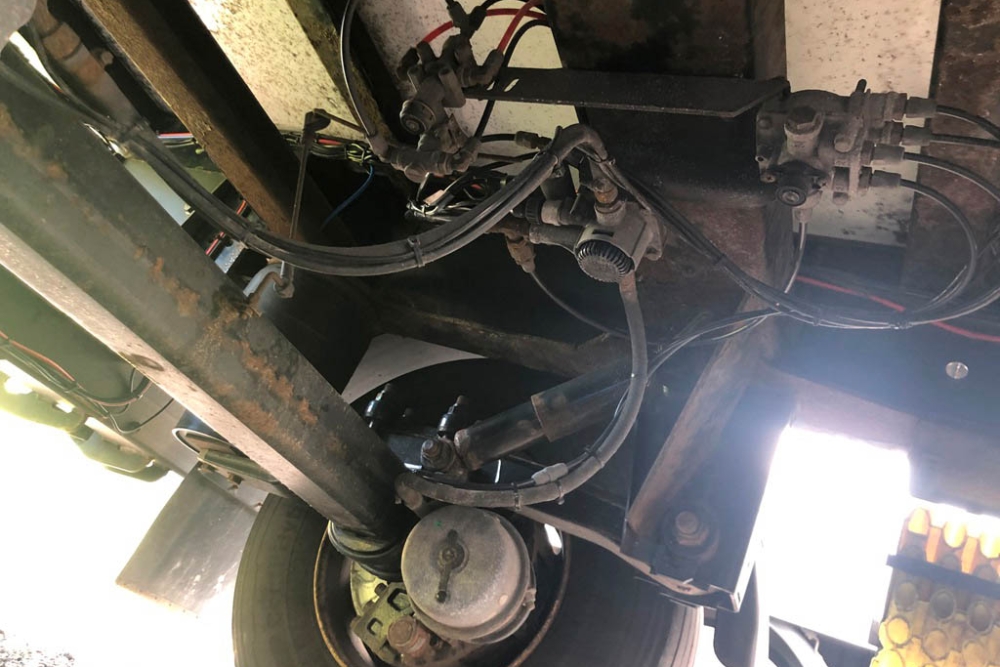 Renovation Lkw Anhaenger Fahrschule Aare Aemme 4